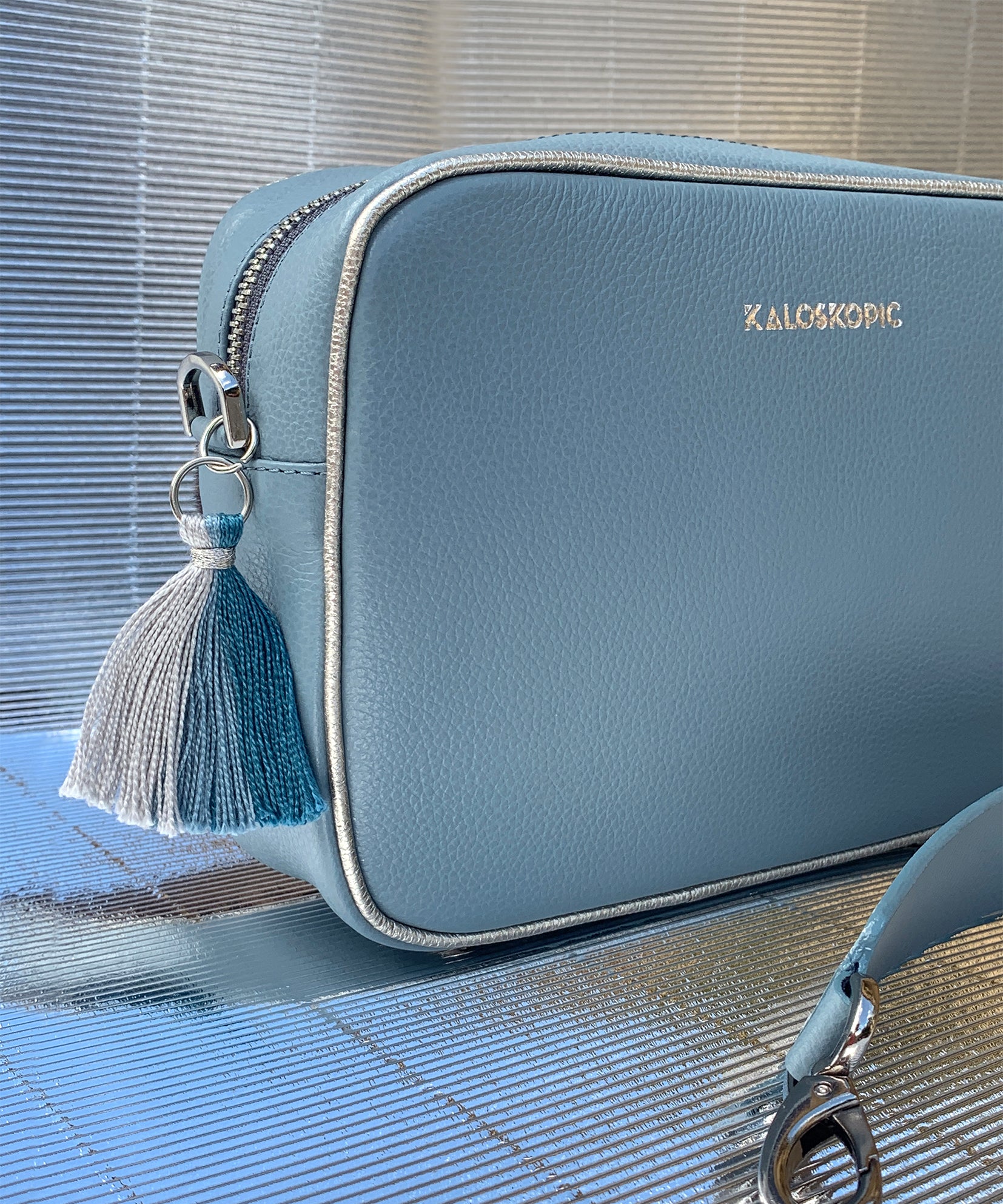 CROSSBODY BLUE SILVER SPOTS