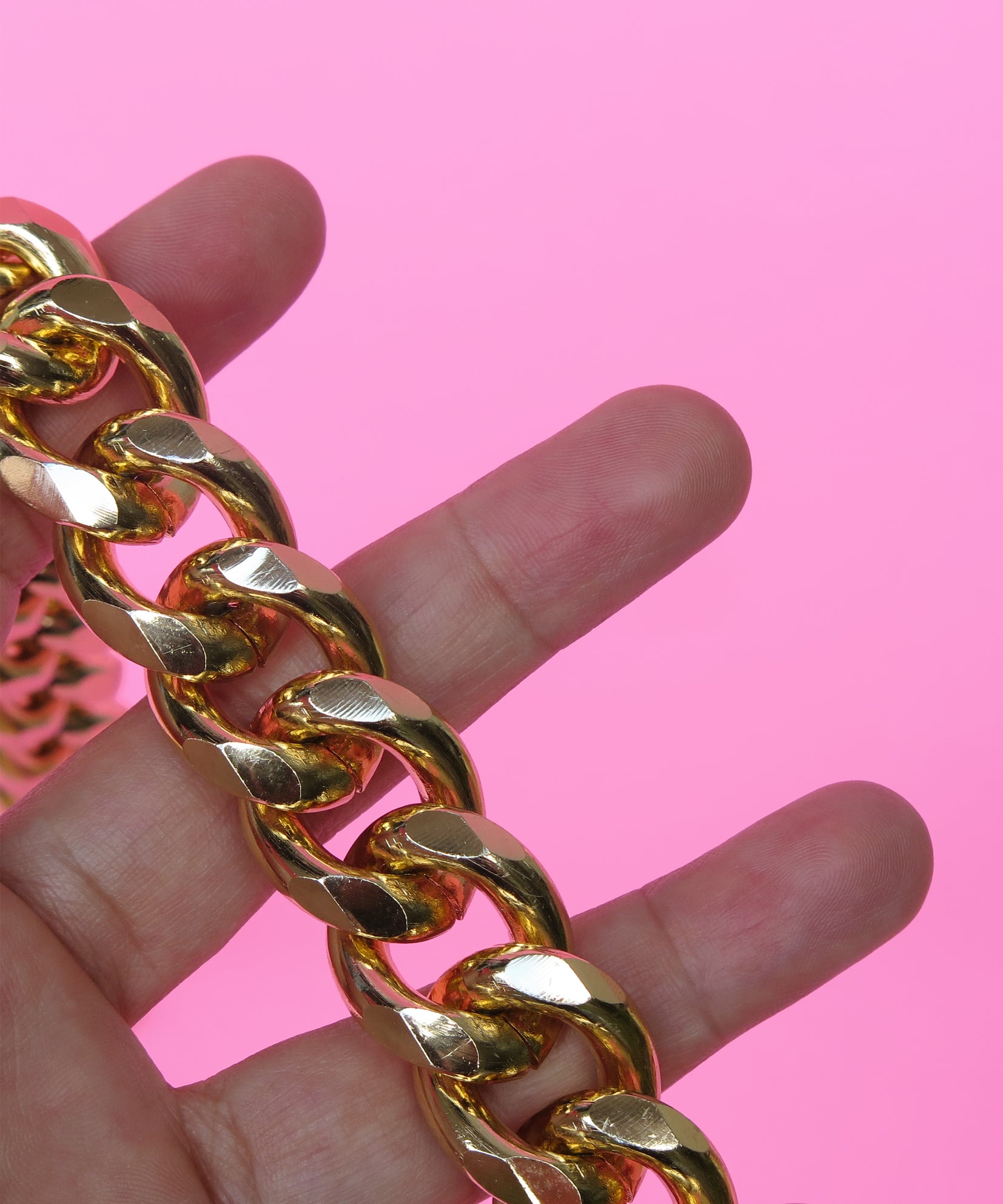 CHUNKY GOLD CHAIN
