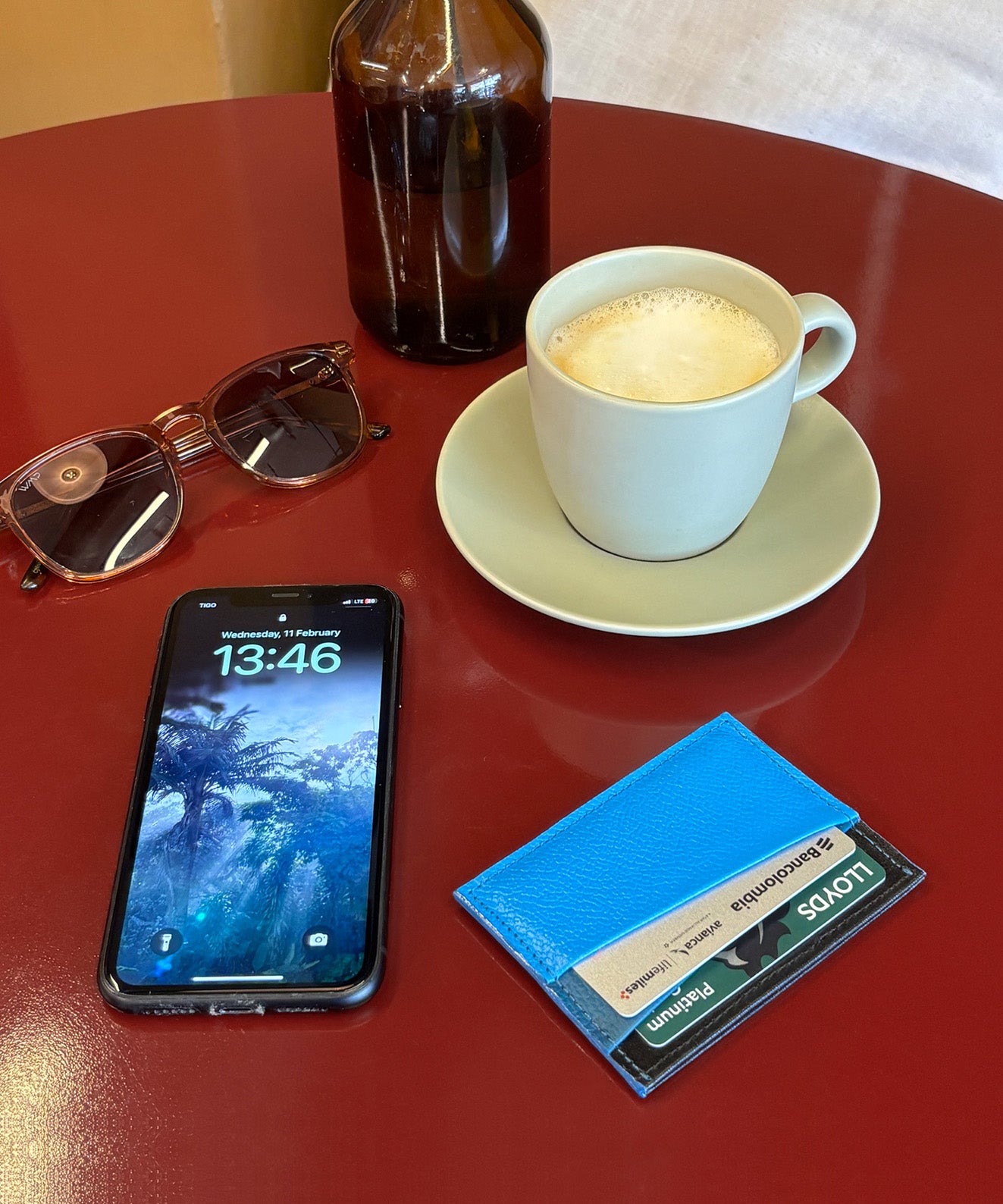 VIVID BLUE CARDHOLDER