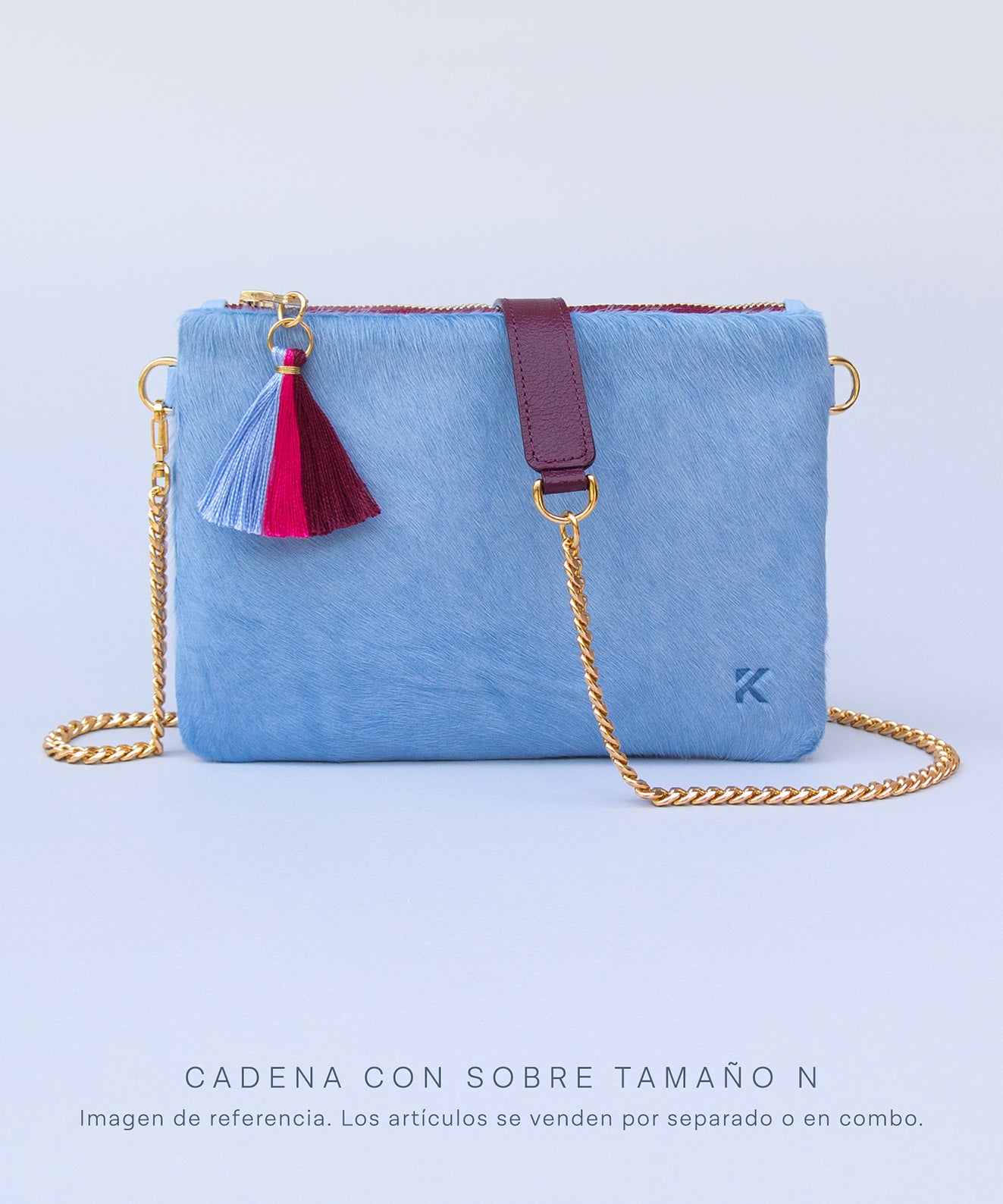 Cadena dorada con hombrera cuero vinotinto removible sobre aura clutch cuero azul claro mujer Kaloskopic
