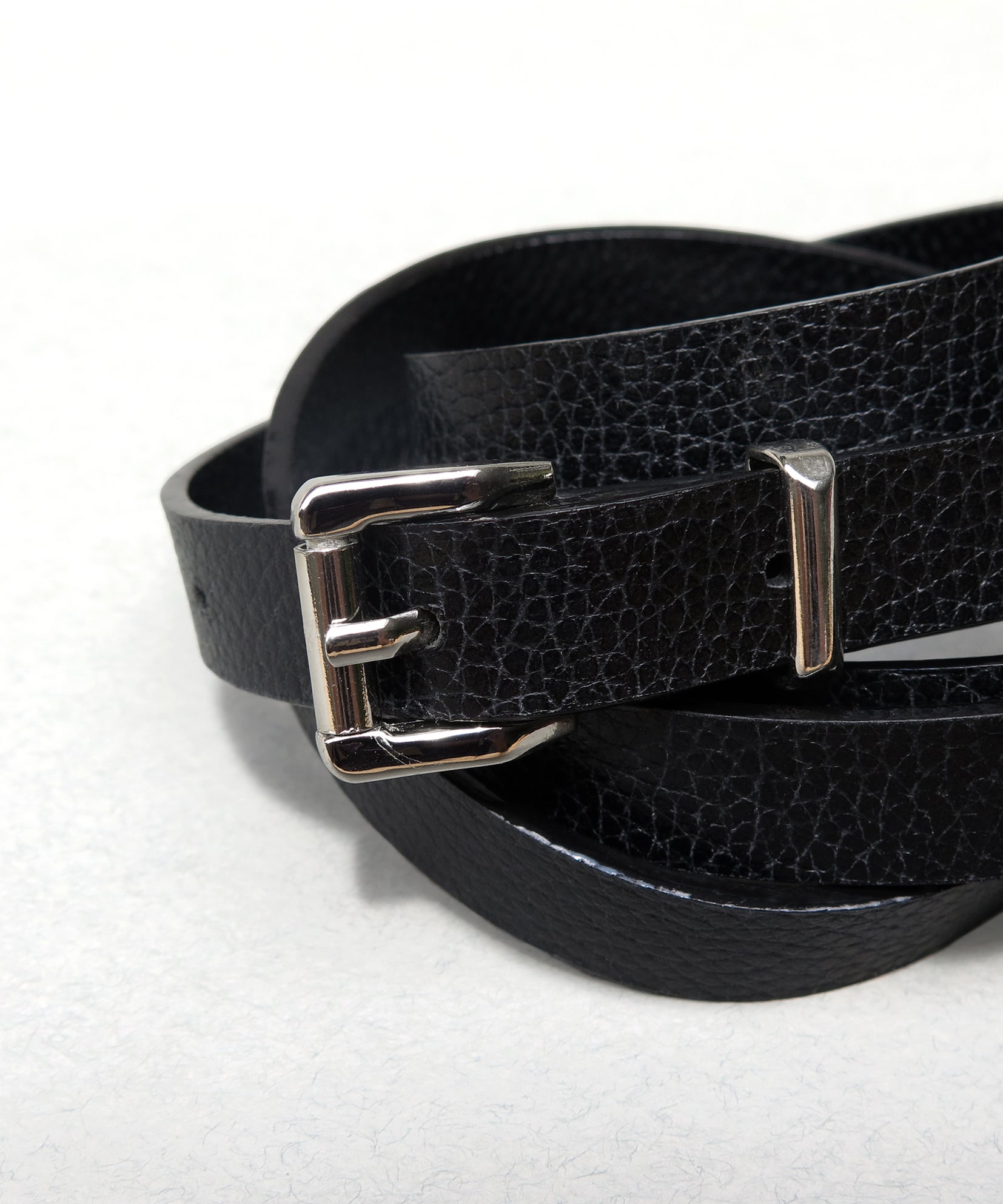 BLACK SILVER STRAP
