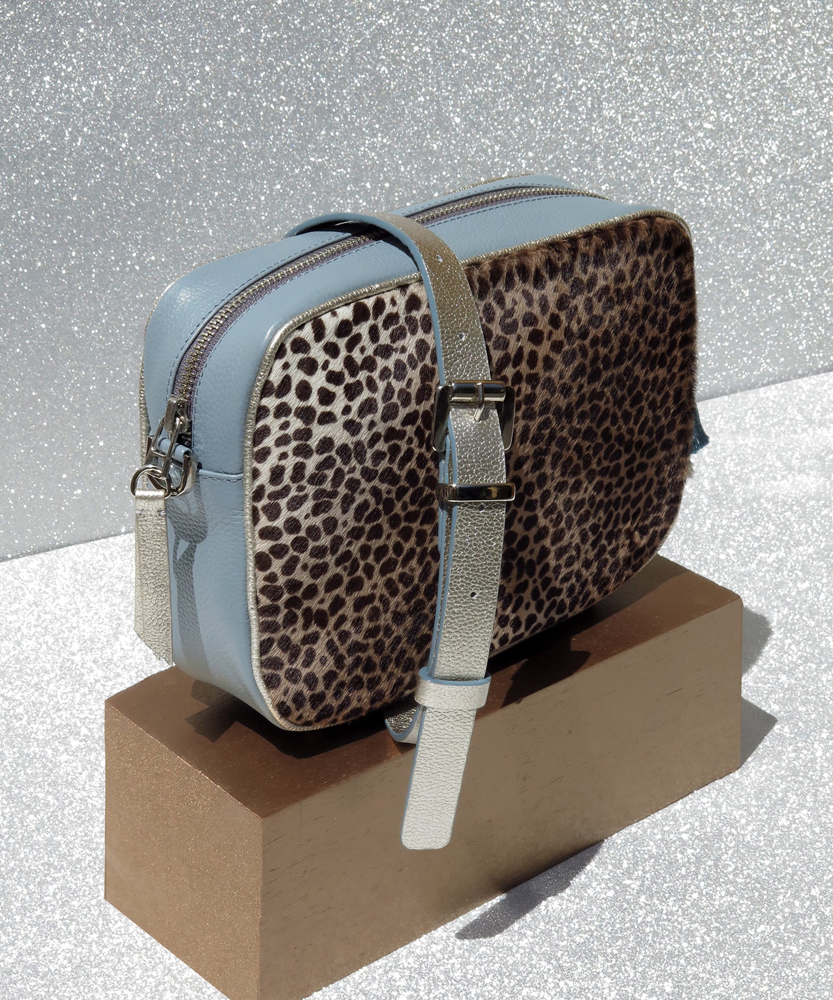 CROSSBODY BLUE SILVER SPOTS