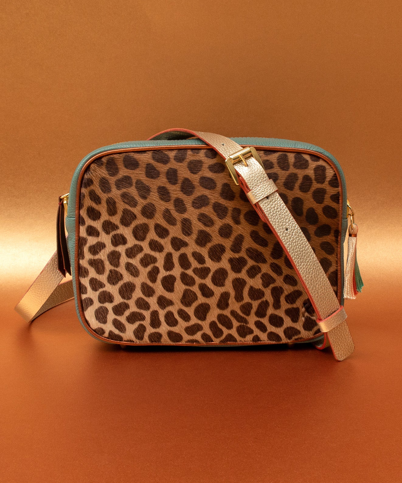 CROSSBODY CHEETAH AGAVE