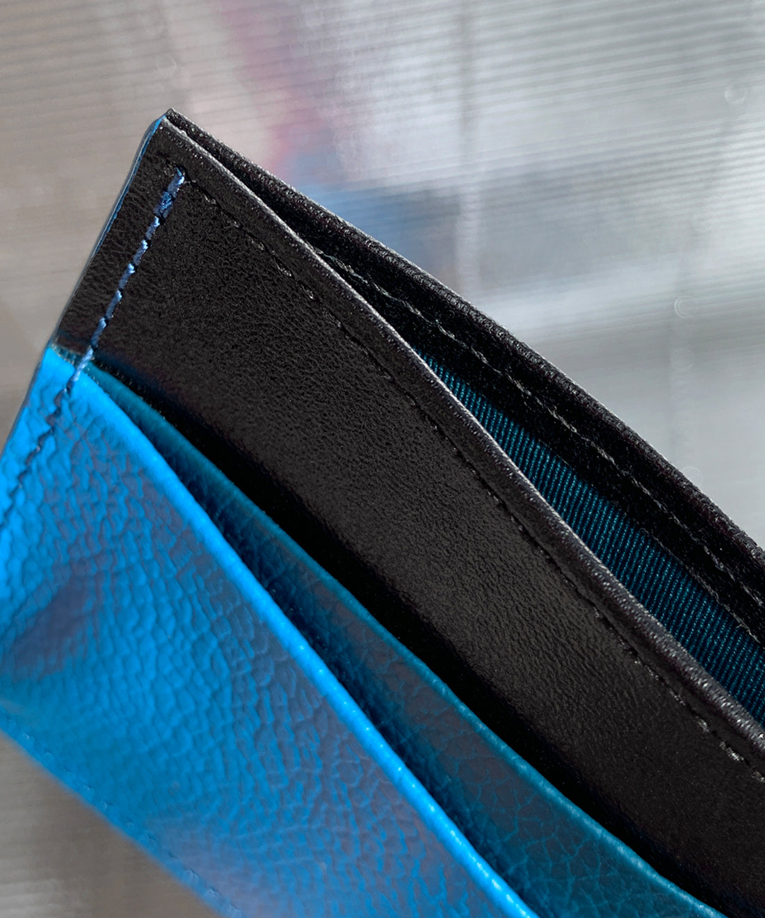 VIVID BLUE CARDHOLDER