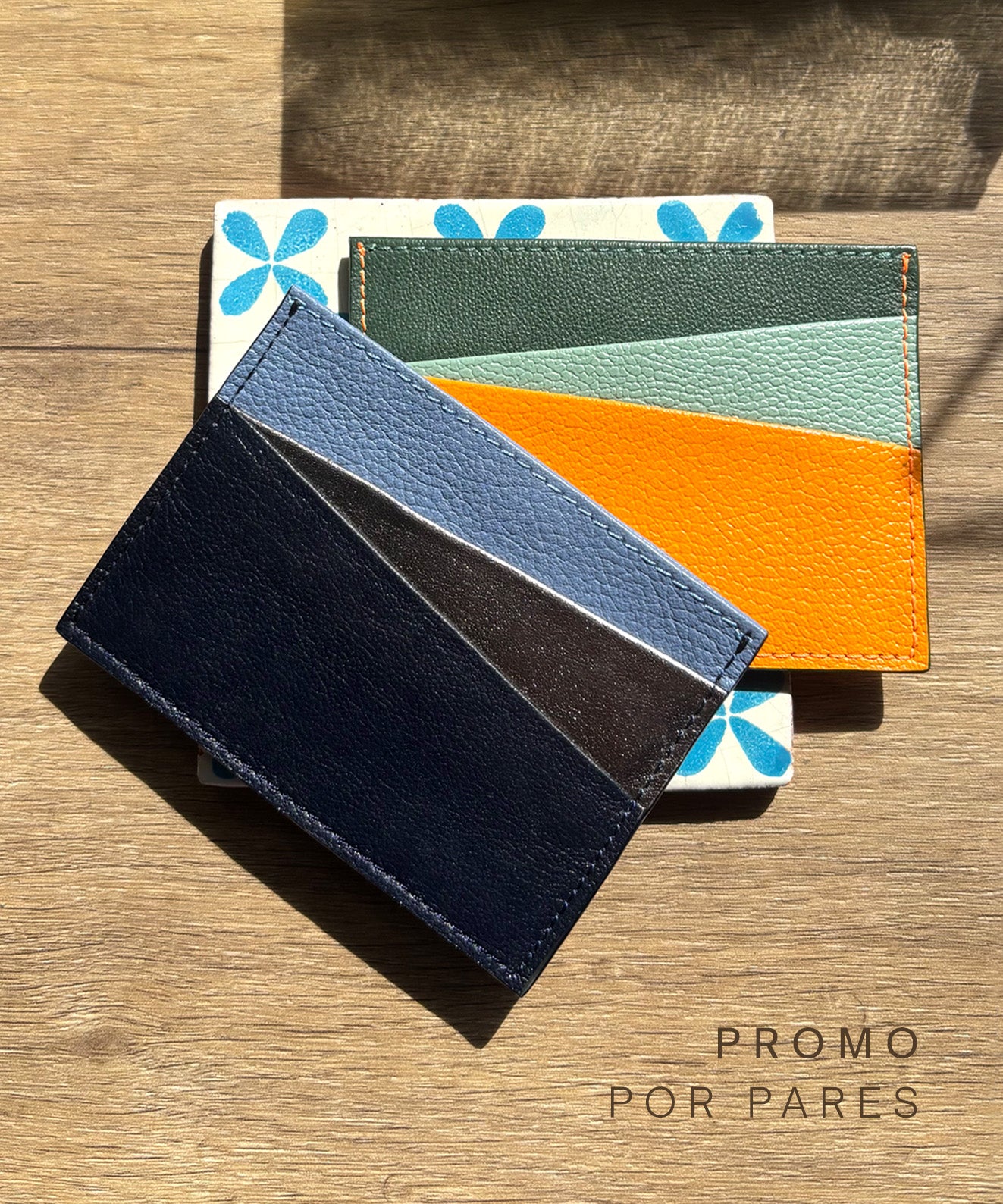 BLUE/PLATINUM CARDHOLDER